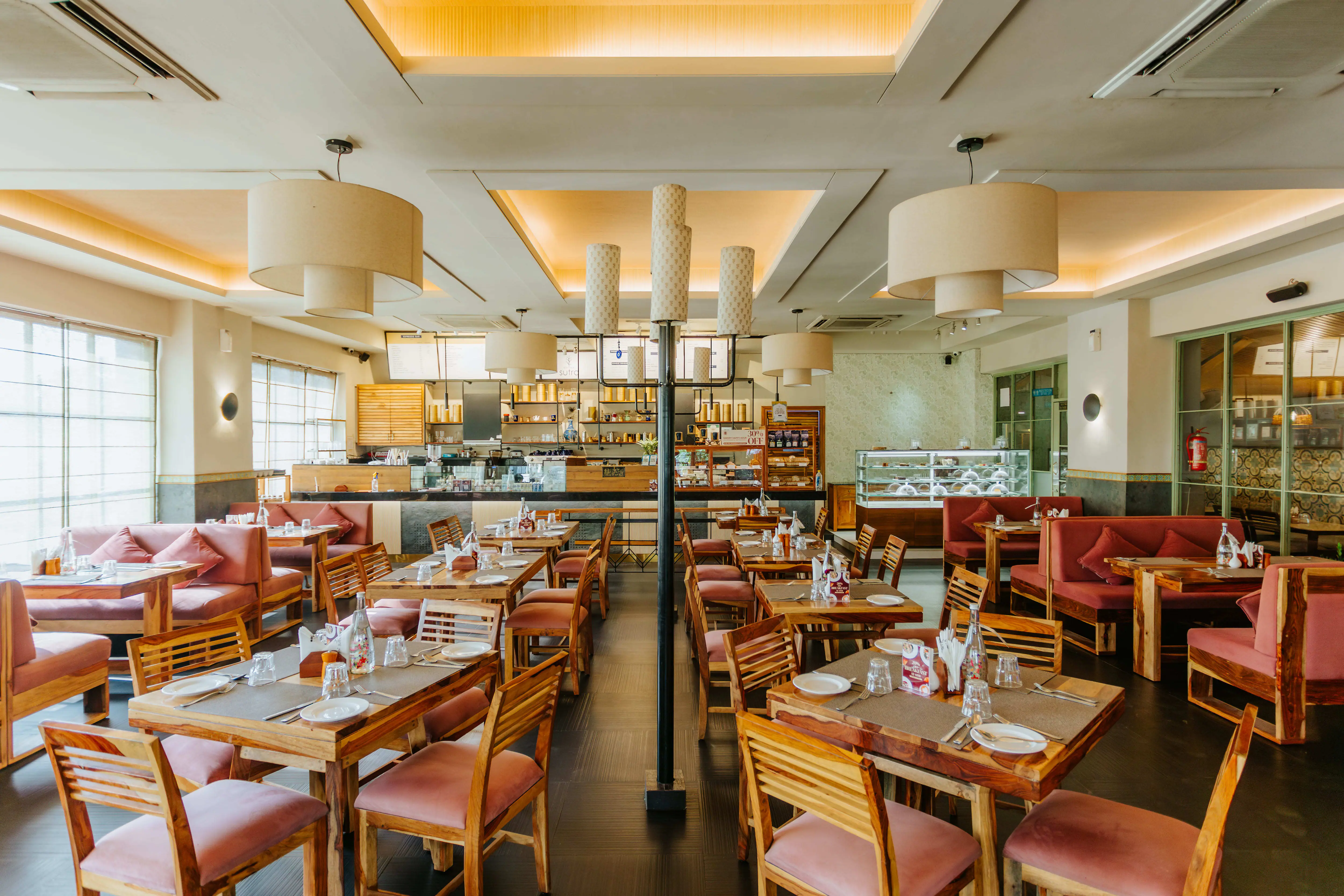 OTH Bistro & Bakers project interface